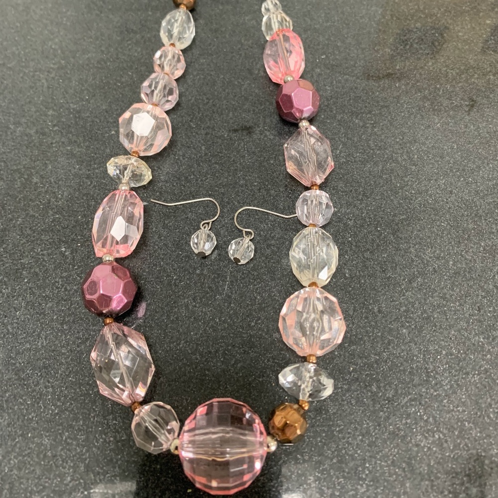 Pink and clear beaded necklace with earrings